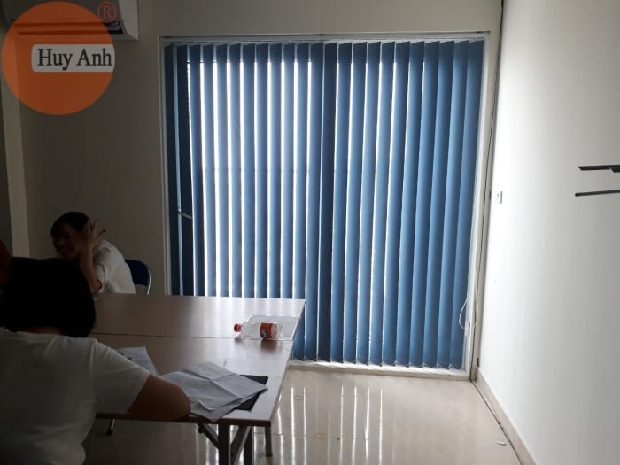 Lắp đặt rèm văn phòng đẹp chống nắng tốt, hiện đại giá từ 180k 1m2