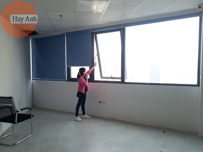 [ẢNH CÔNG TRÌNH] – THI CÔNG RÈM CUỐN CHỐNG NẮNG