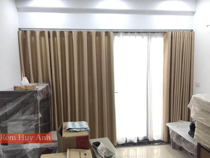 Rèm kéo, rèm cầu vồng cửa sổ và giàn phơi tại C1 Thành Công