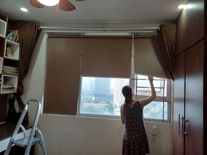 Rèm Chống Nóng Cho Cửa Kính Hướng Tây – Lắp Đặt Tại Đường Tố Hữu