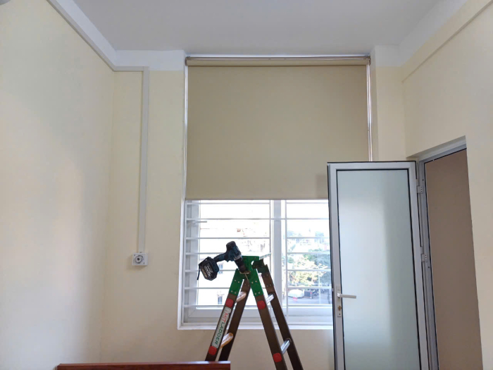 Lắp Đặt Rèm Kéo Chống Nắng & Rèm Cầu Vồng Hoàng Hoa Thám, Tây Hồ